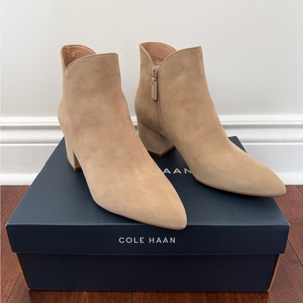 NWT Cole Haan Beige Suede Ankle Booties